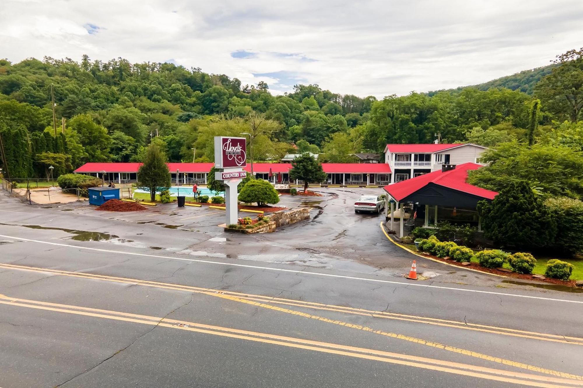Lloyd'S On The River Country Inn By Oyo Bryson City Kültér fotó